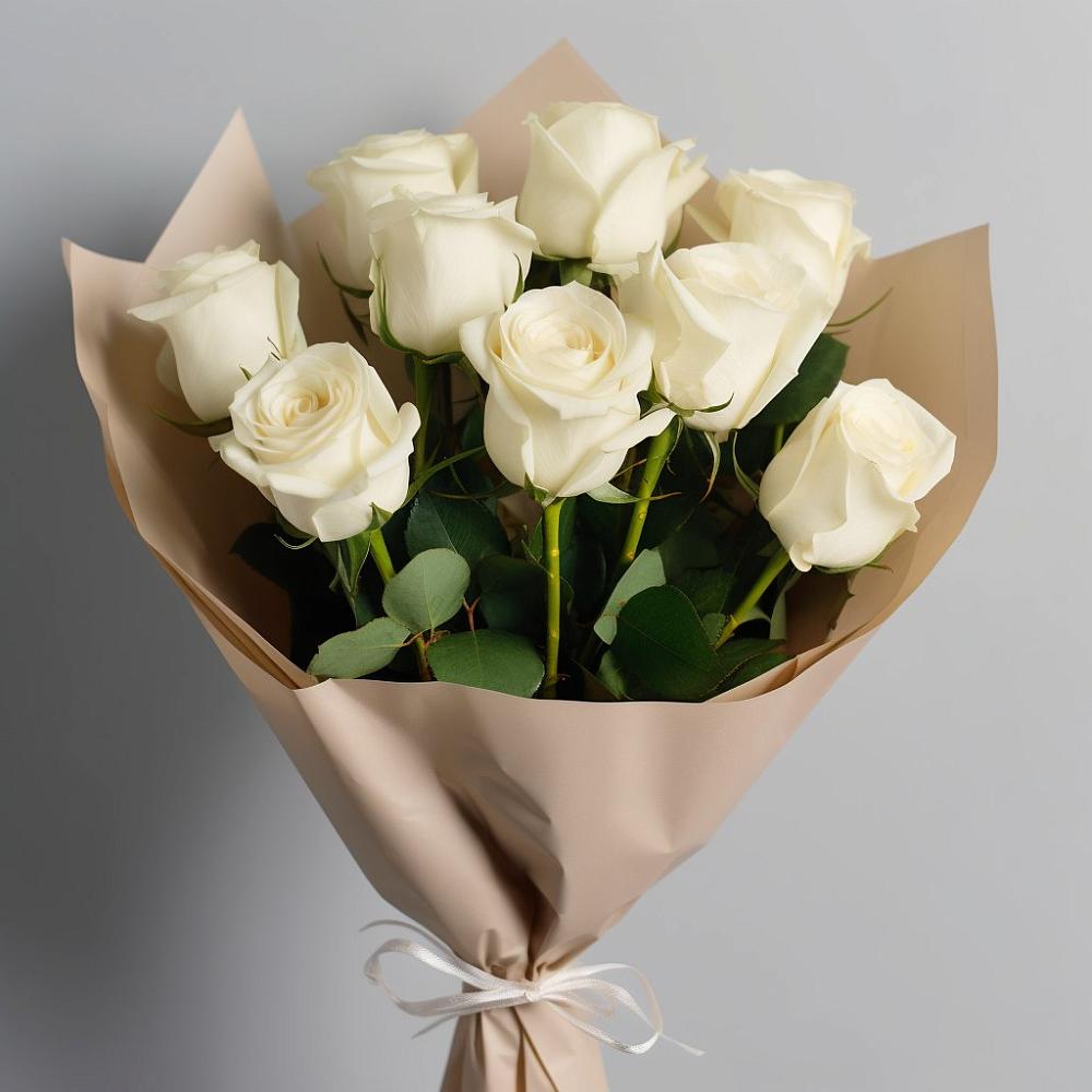 Букет 9 Белых роз Эдлесс Лав в Туме