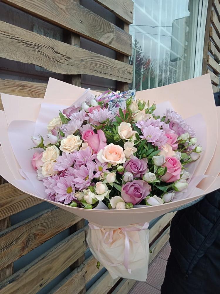 Букет цветов из: Розы и Хризантемы в Туме