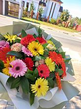 Букет цветов из:  Герберы #REPLACE_PRED# Туме