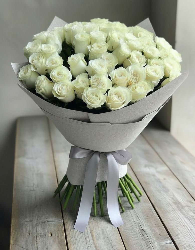 Букет 35 Белых роз в Туме