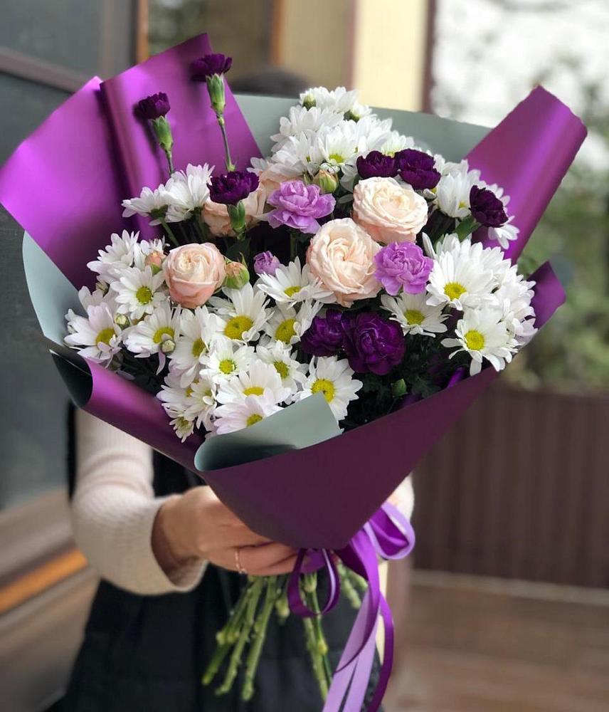 Букет цветов из: Хризантемы, Гвоздики и Розы в Туме