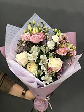 Букет цветов из:  Альстромерии, Розы и Лизиантусы #REPLACE_PRED# Туме