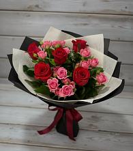 Букет цветов из:  Розы в Туме