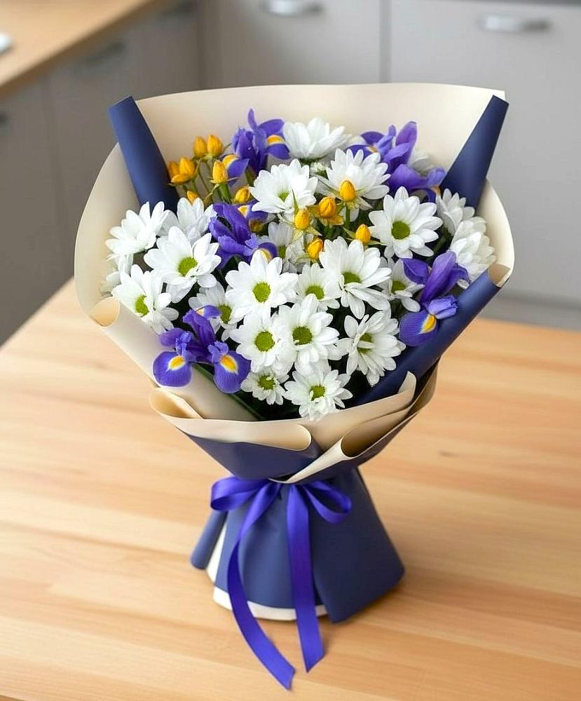 Букет цветов из: Розы, Ирисы и Хризантемы в Туме