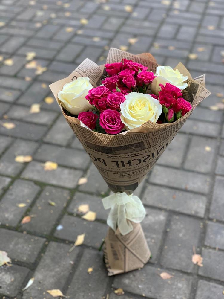 Букет цветов из: Розы в Туме