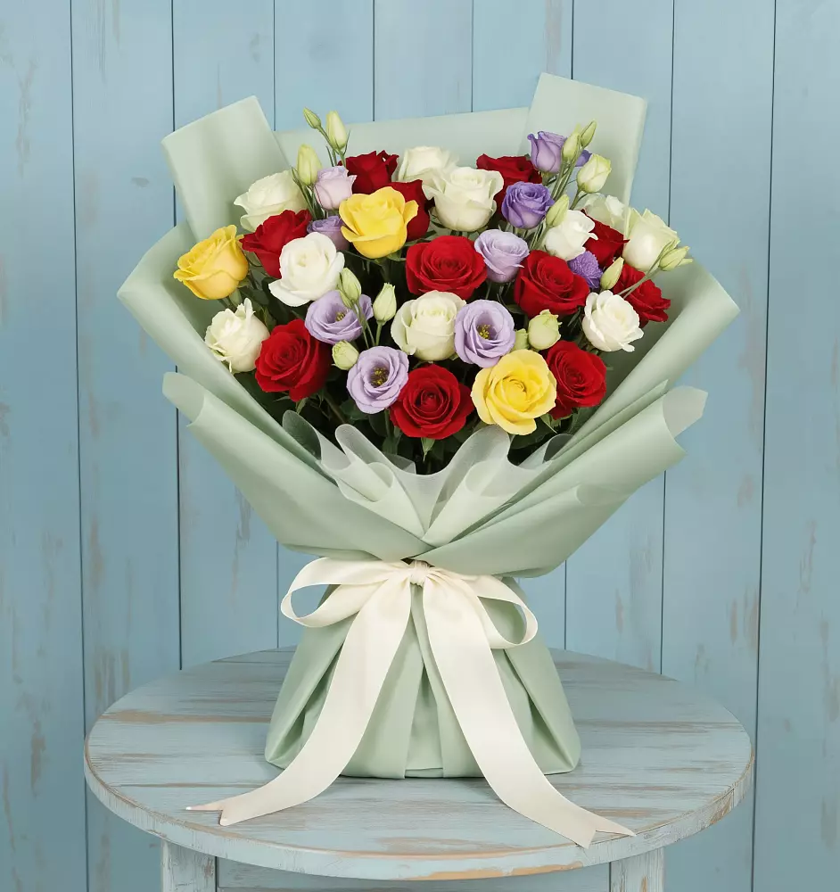 Букет цветов из: Розы в Туме